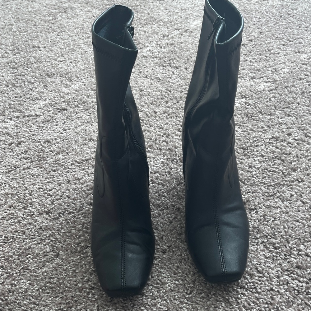 AEROSOLES Black Heeled Boots